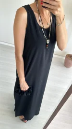 Gül Broşlu Siyah Elbise - Görsel 3