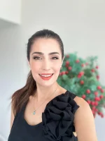 Gül Broşlu Siyah Elbise - Görsel 2