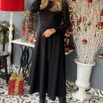Pul Detaylı Siyah Elbise