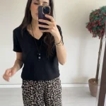 Siyah V Yaka Tunik
